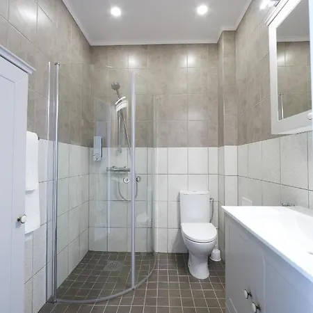 Rohuaia 3*
