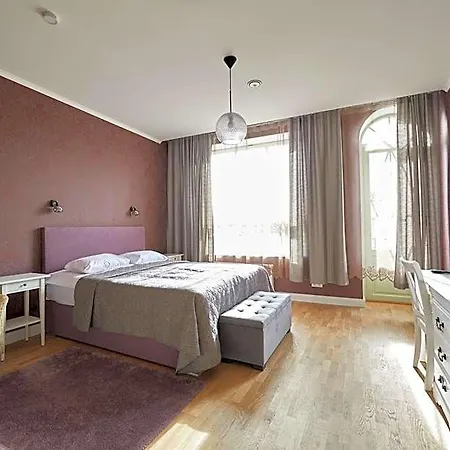 Aparthotel Rohuaia 3*